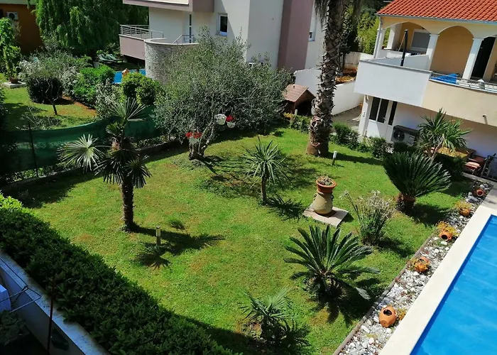 Villa Vanilla With Heated Pool