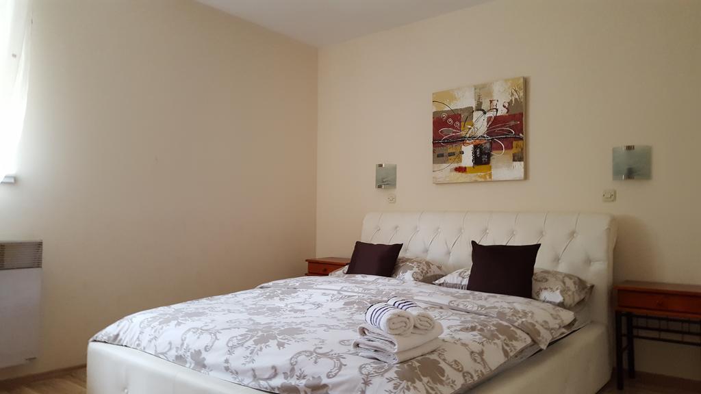 Appartement Vanilla With Heated Pool *