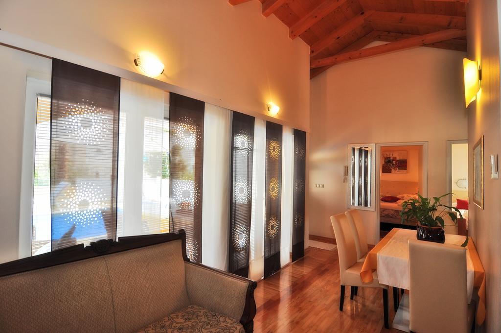 Vanilla With Heated Pool Appartement *