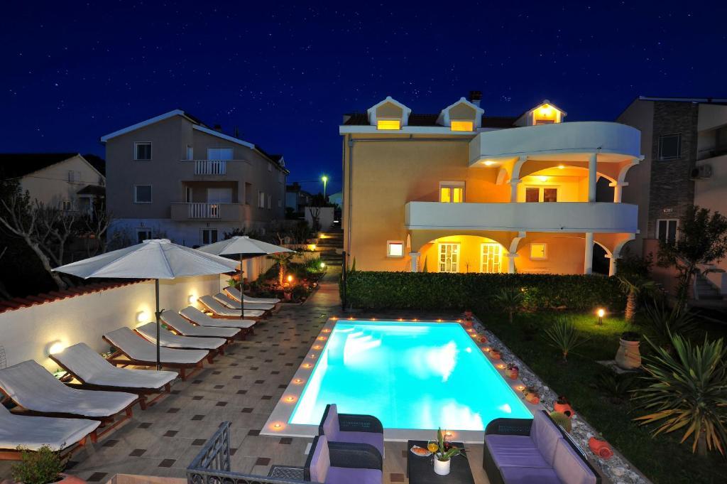 Vanilla With Heated Pool Appartement