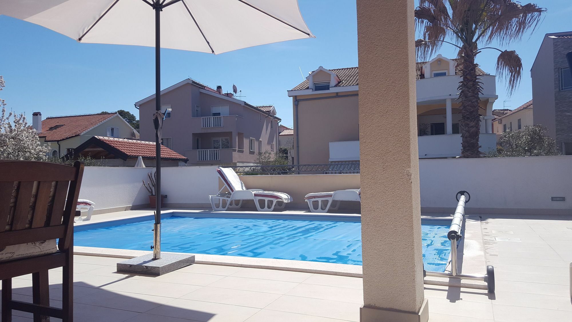 Vanilla With Heated Pool Appartement Zadar